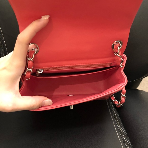 Chanel Mini Square - Picture 9 of 14